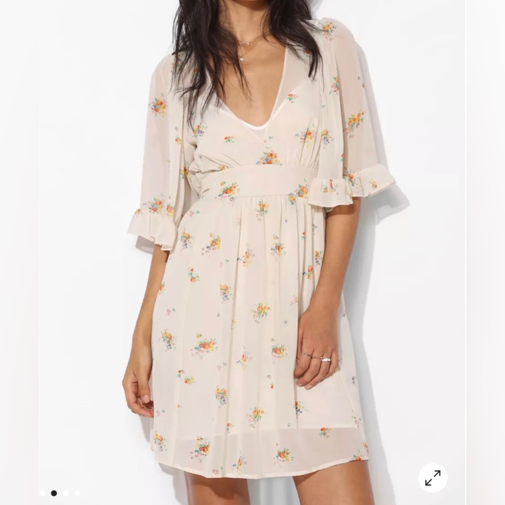 XS Betsey Johnson sheer floral flowy bohemian dress with waist tie